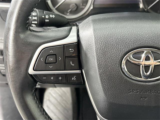 used 2023 Toyota Highlander car, priced at $32,500