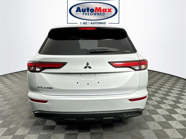 used 2024 Mitsubishi Outlander car, priced at $28,000