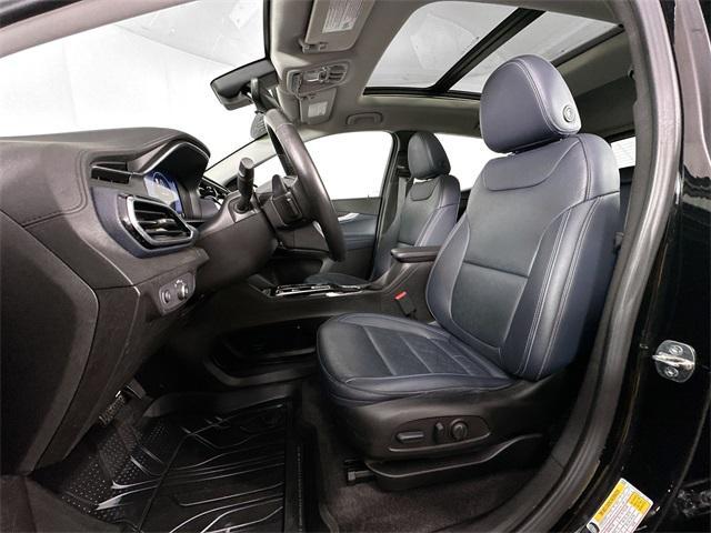 used 2022 Chevrolet Bolt EUV car, priced at $21,500