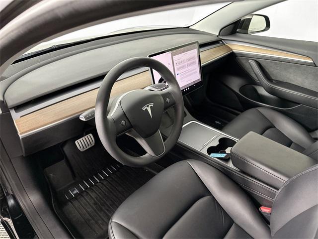 used 2022 Tesla Model 3 car, priced at $31,000