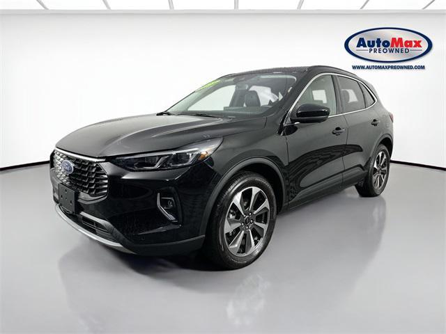 used 2023 Ford Escape car, priced at $31,000