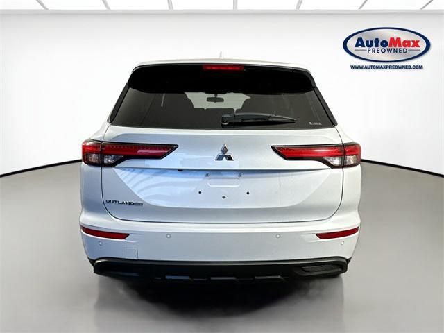 used 2024 Mitsubishi Outlander car, priced at $26,500