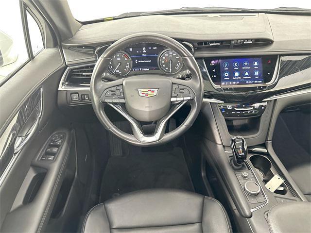 used 2022 Cadillac XT6 car, priced at $38,500