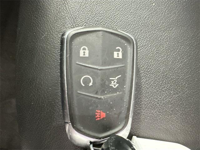 used 2022 Cadillac XT6 car, priced at $38,500