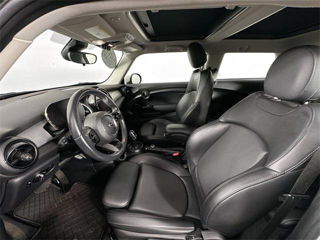 used 2022 MINI Hardtop car, priced at $24,000