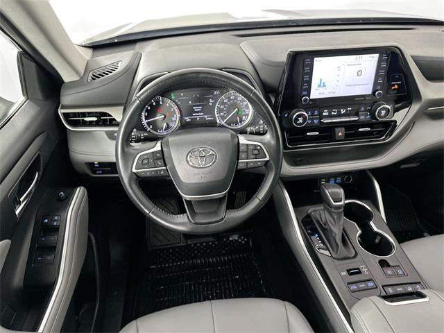 used 2022 Toyota Highlander car, priced at $36,000