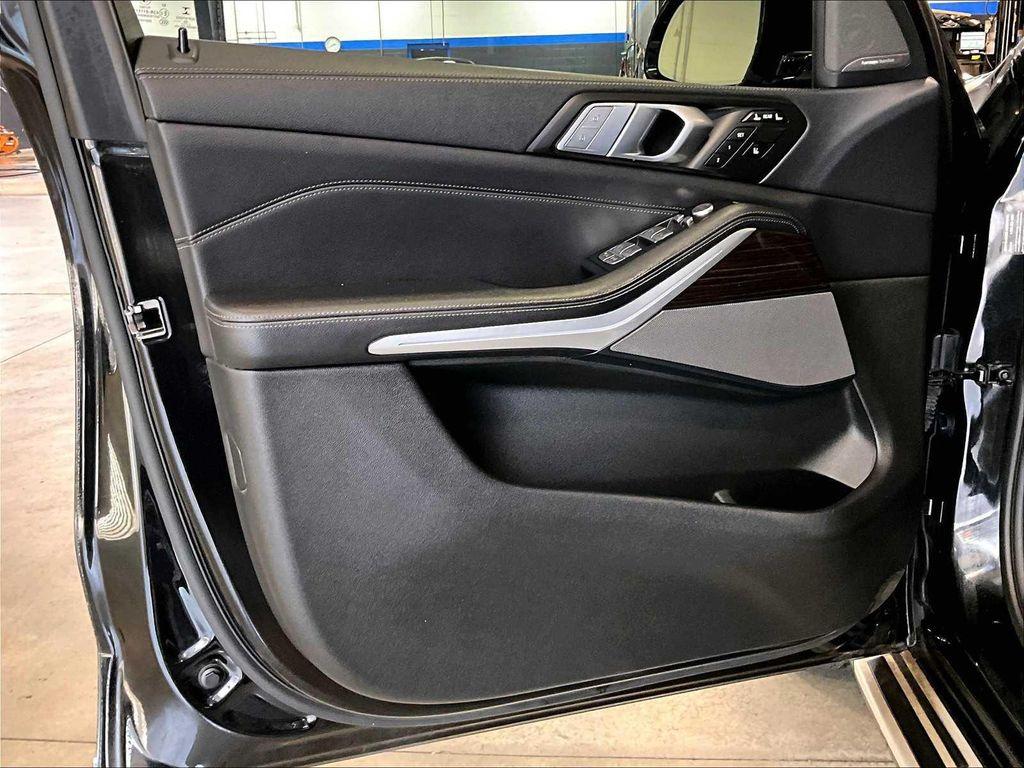 used 2021 BMW X7 car, priced at $38,475
