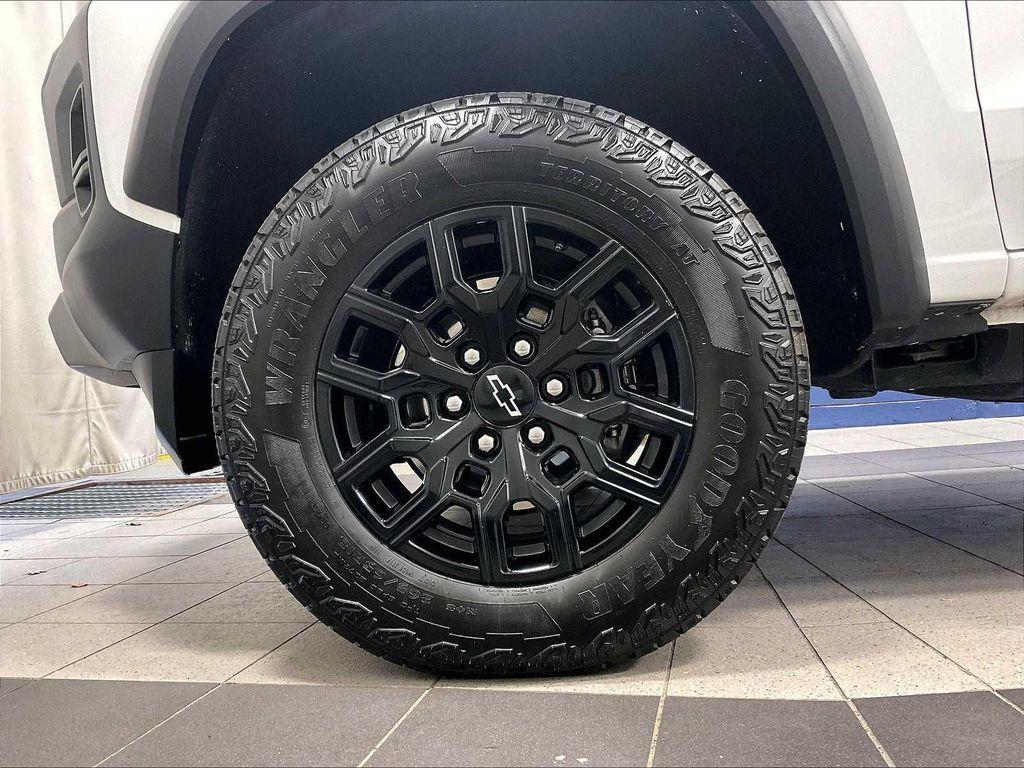 used 2024 Chevrolet Colorado car, priced at $38,700