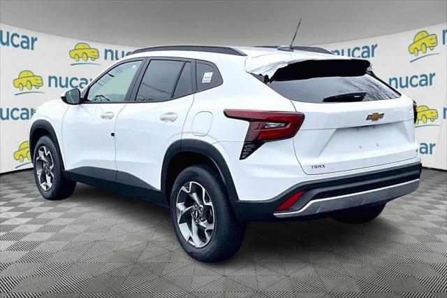 new 2025 Chevrolet Trax car, priced at $25,735