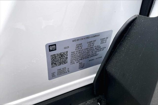 new 2025 Chevrolet Trax car, priced at $25,735