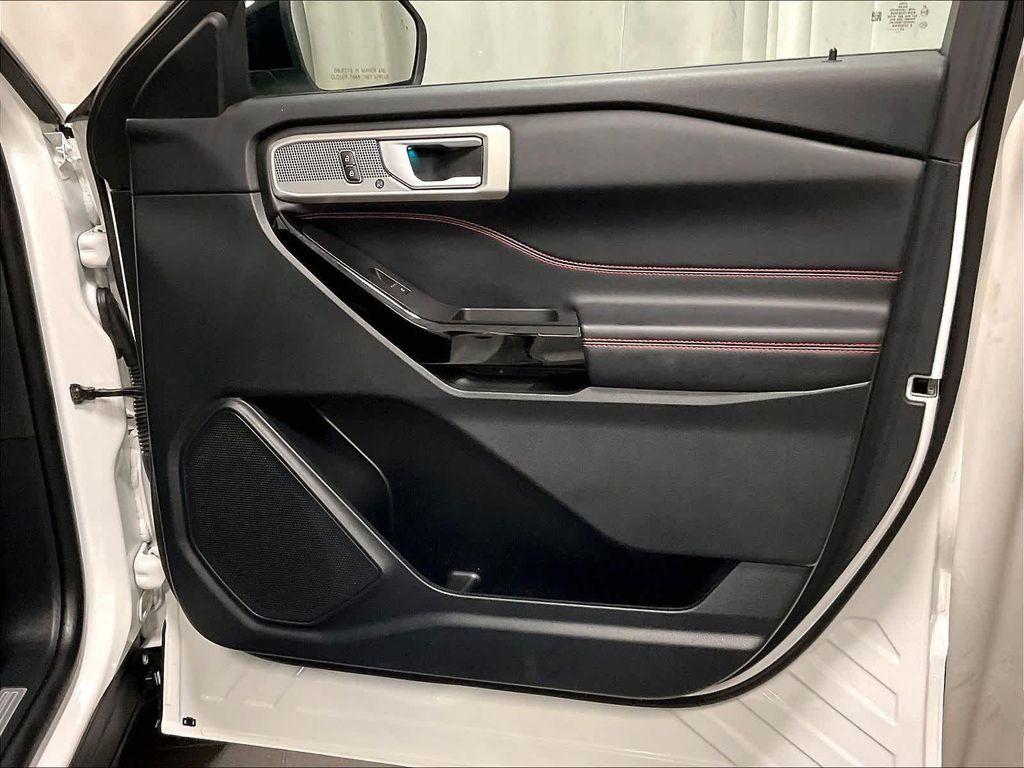 used 2023 Ford Explorer car, priced at $38,900