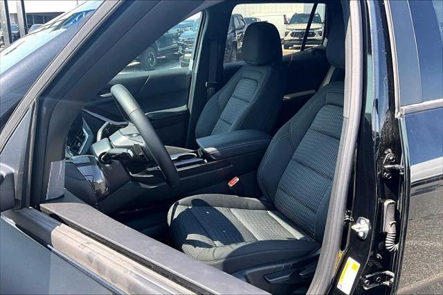 new 2026 Chevrolet Equinox car, priced at $31,290