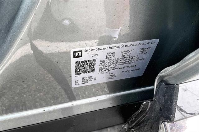 new 2025 Chevrolet Equinox EV car, priced at $38,590