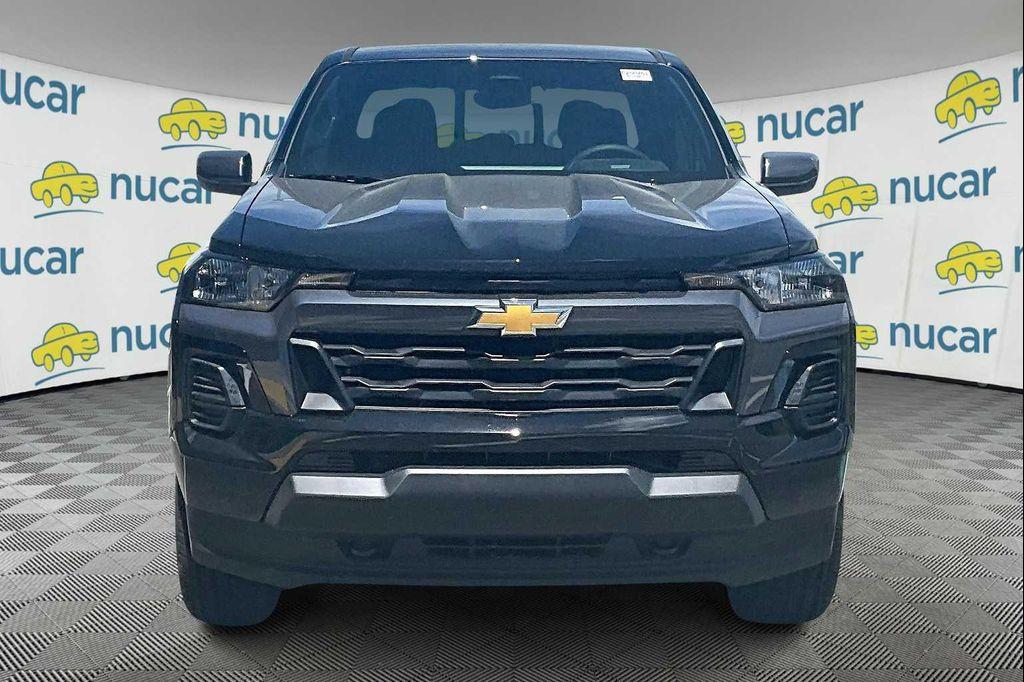 new 2025 Chevrolet Colorado car, priced at $38,640
