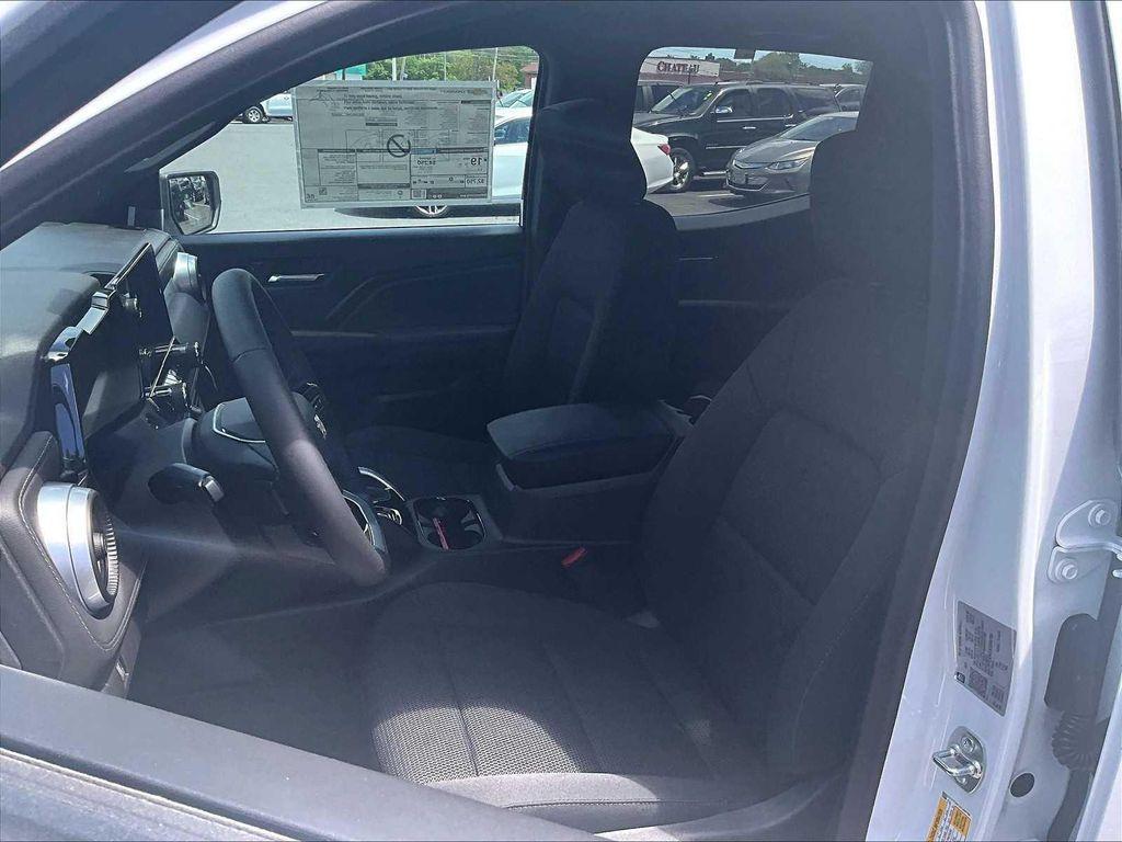new 2025 Chevrolet Colorado car, priced at $38,455