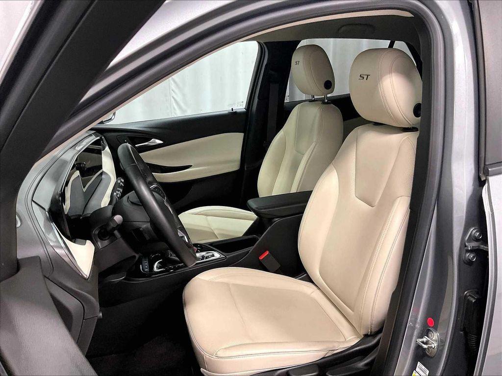 used 2024 Buick Encore GX car, priced at $23,599