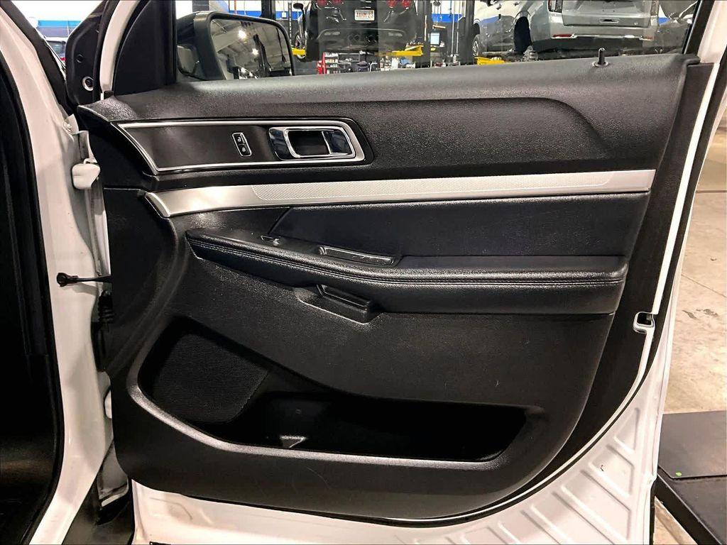 used 2017 Ford Explorer car