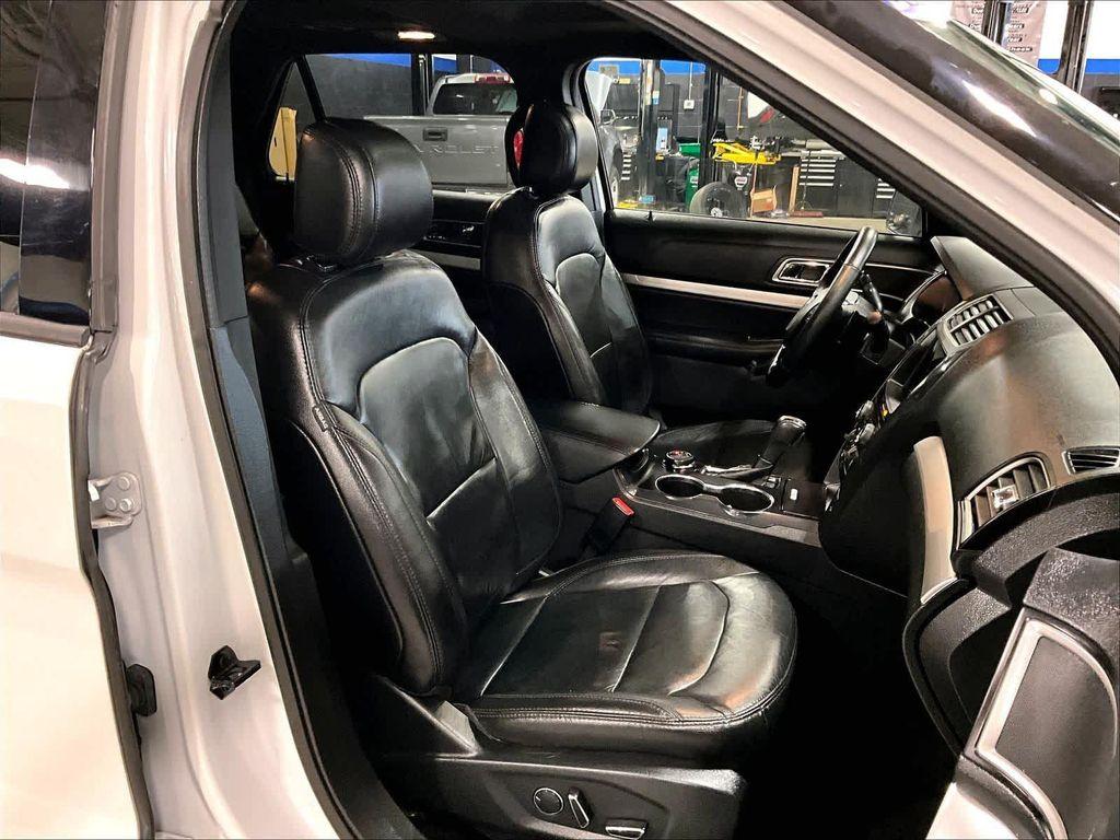 used 2017 Ford Explorer car