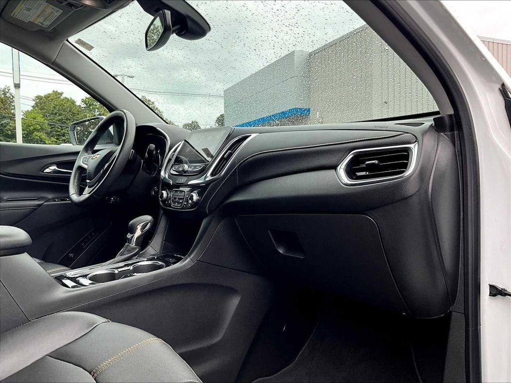 used 2022 Chevrolet Equinox car, priced at $25,700