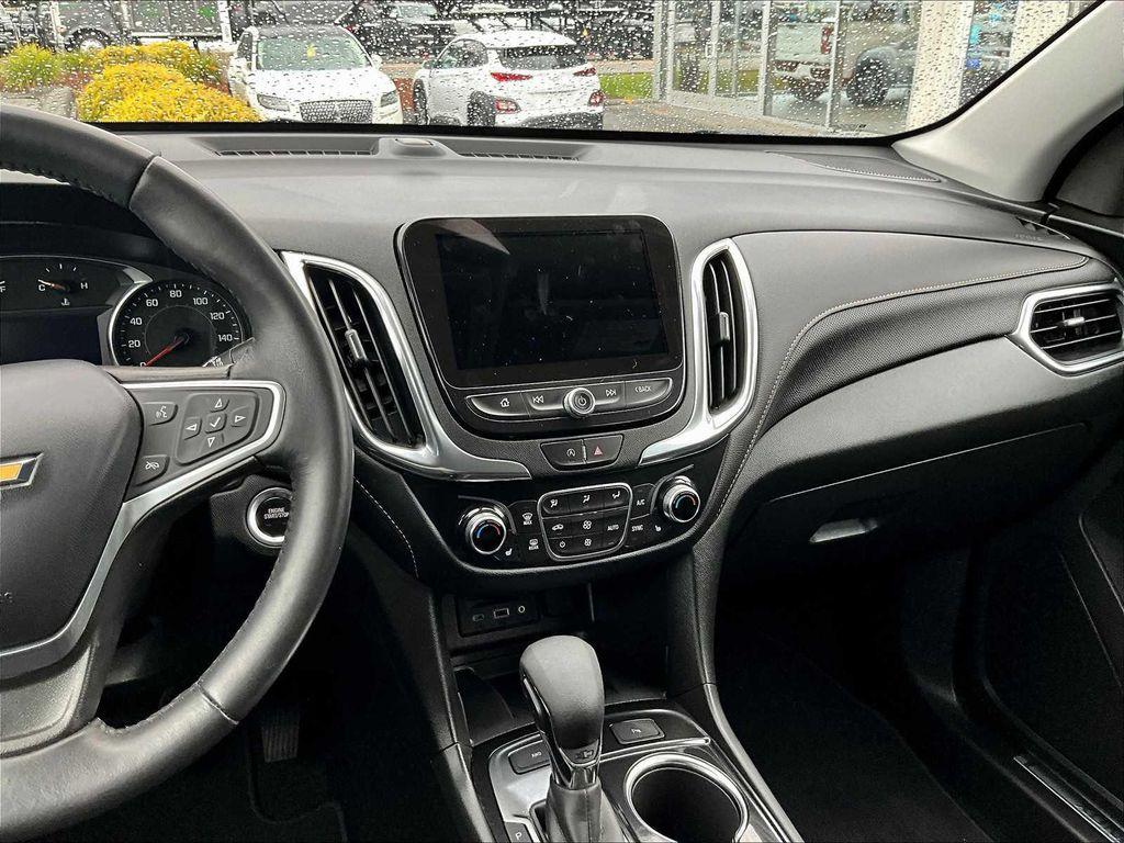 used 2022 Chevrolet Equinox car, priced at $25,700