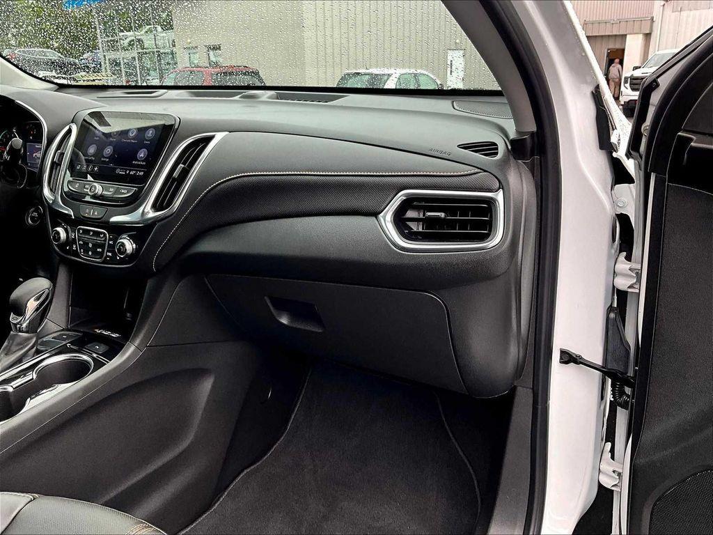 used 2022 Chevrolet Equinox car, priced at $25,700
