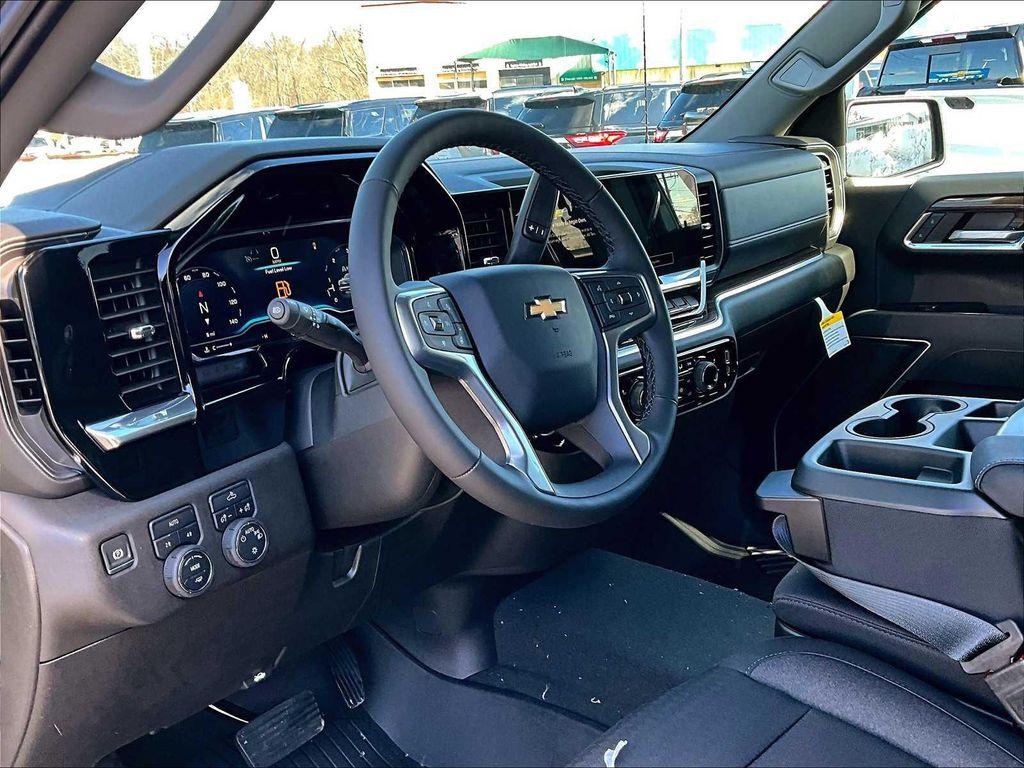 new 2025 Chevrolet Silverado 1500 car, priced at $52,275