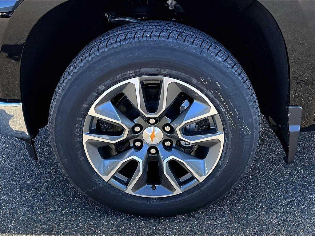 new 2025 Chevrolet Silverado 1500 car, priced at $52,275