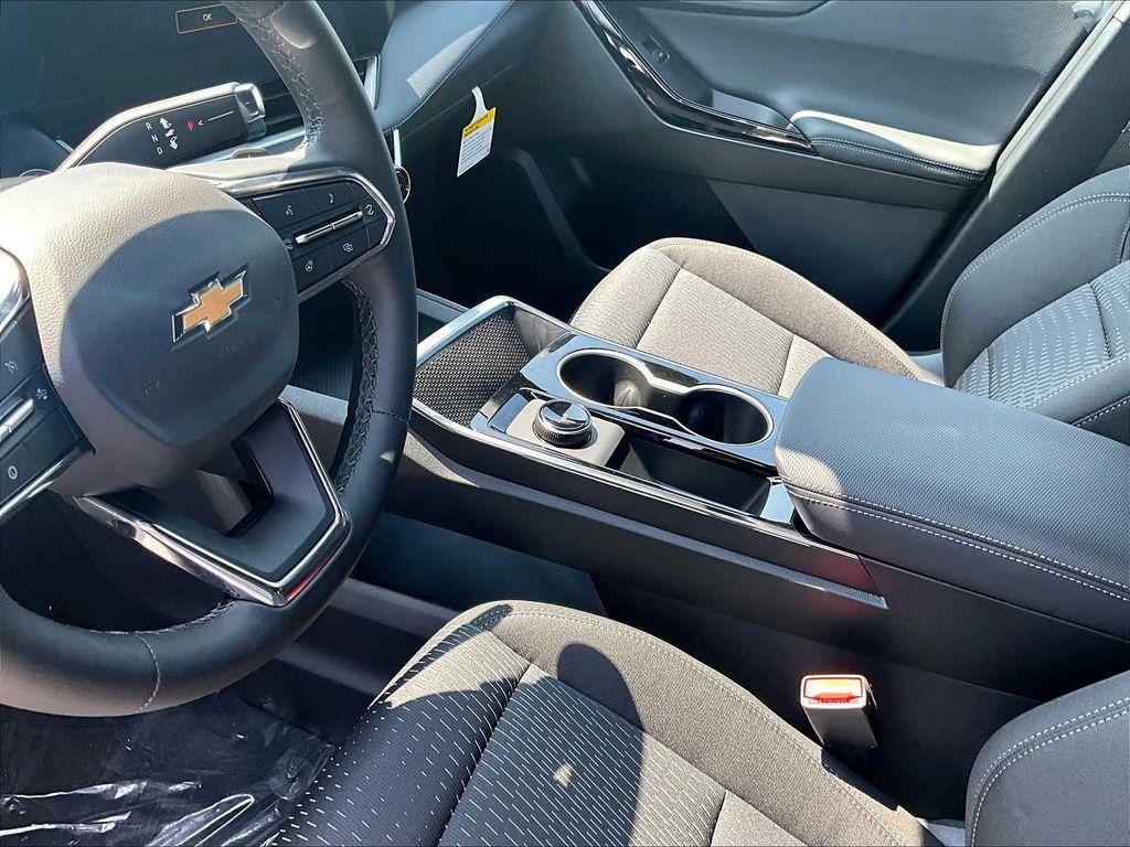 new 2026 Chevrolet Equinox car, priced at $31,585