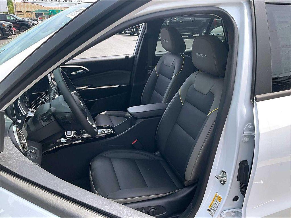 new 2025 Chevrolet Trax car, priced at $26,205