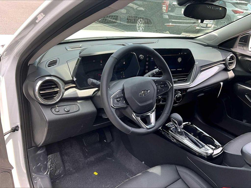 new 2025 Chevrolet Trax car, priced at $26,205