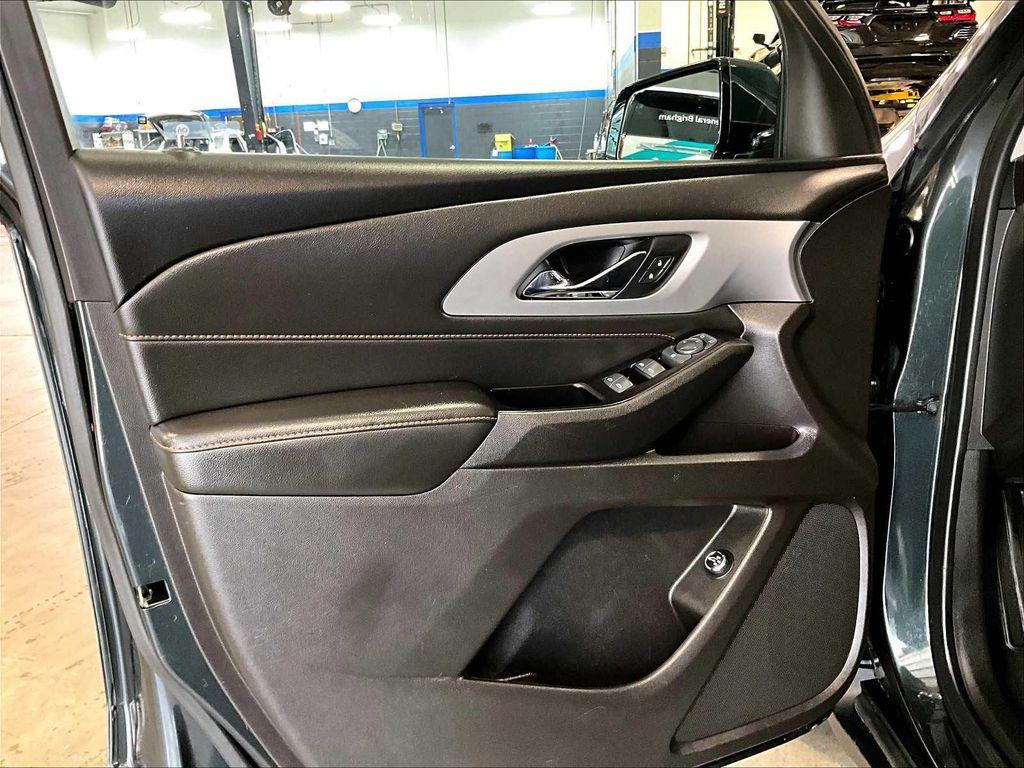 used 2019 Chevrolet Traverse car, priced at $19,850