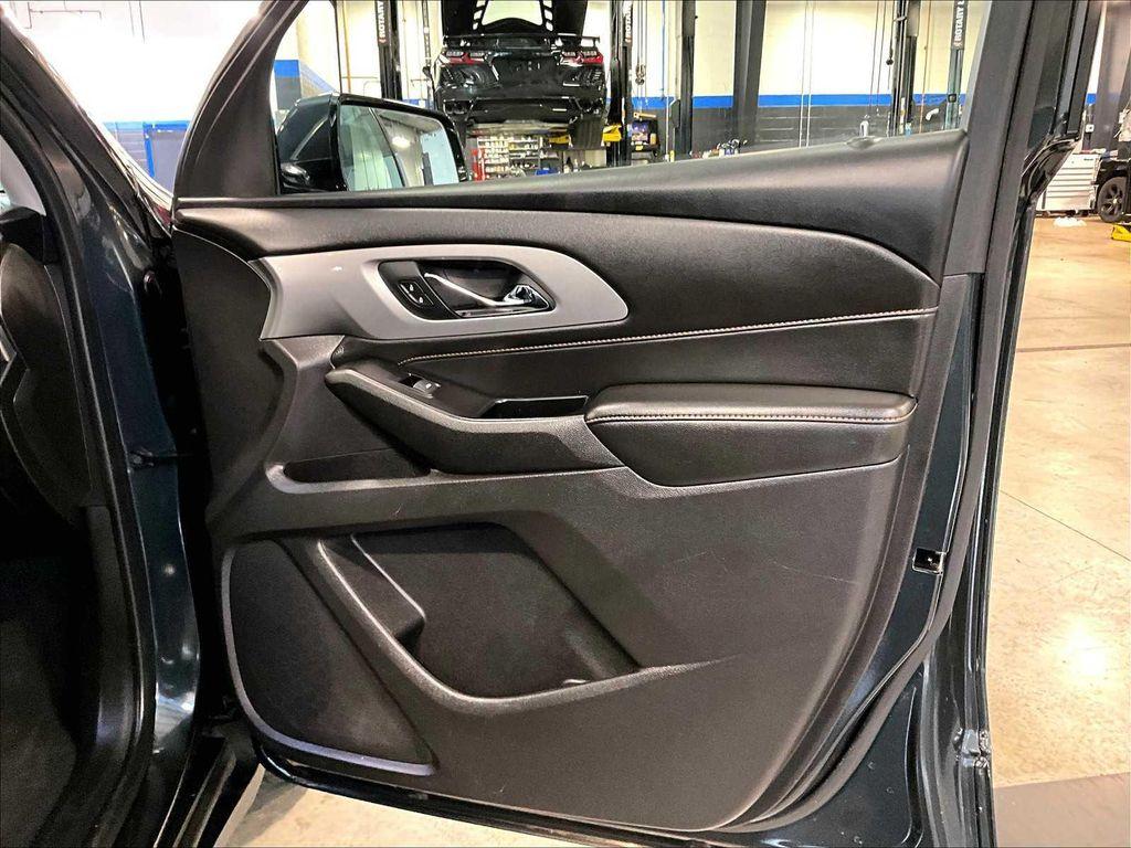 used 2019 Chevrolet Traverse car, priced at $19,850