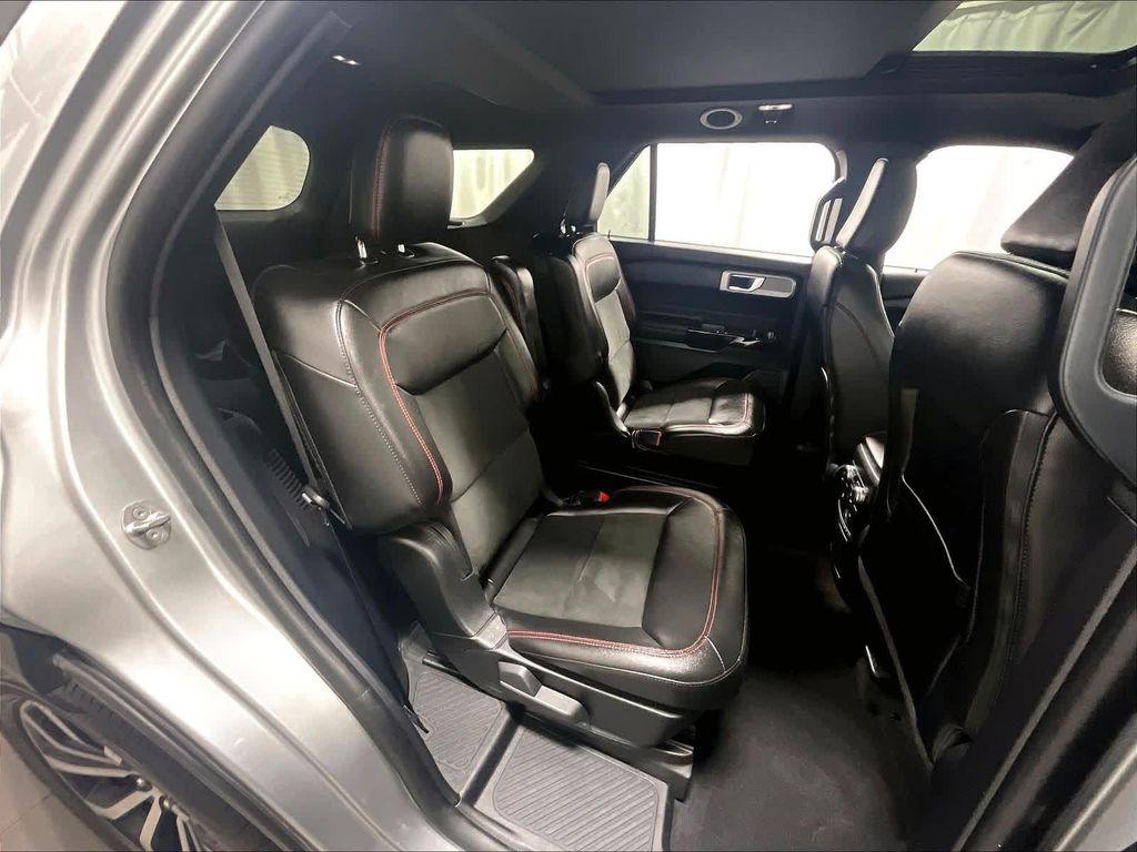 used 2022 Ford Explorer car