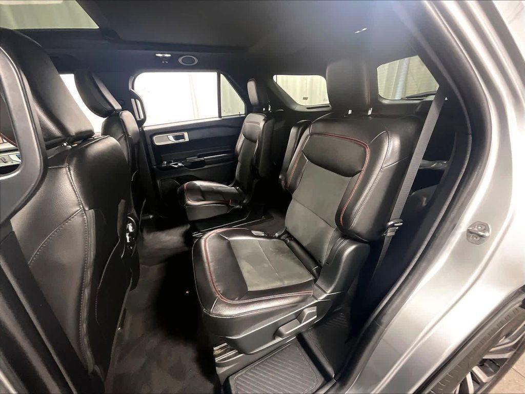 used 2022 Ford Explorer car