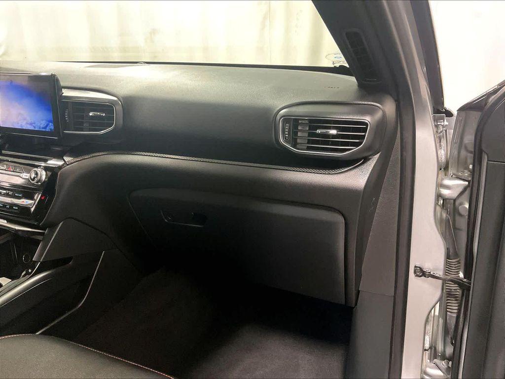 used 2022 Ford Explorer car