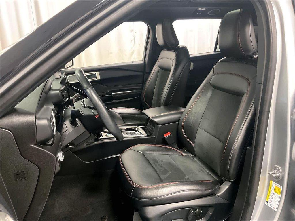 used 2022 Ford Explorer car