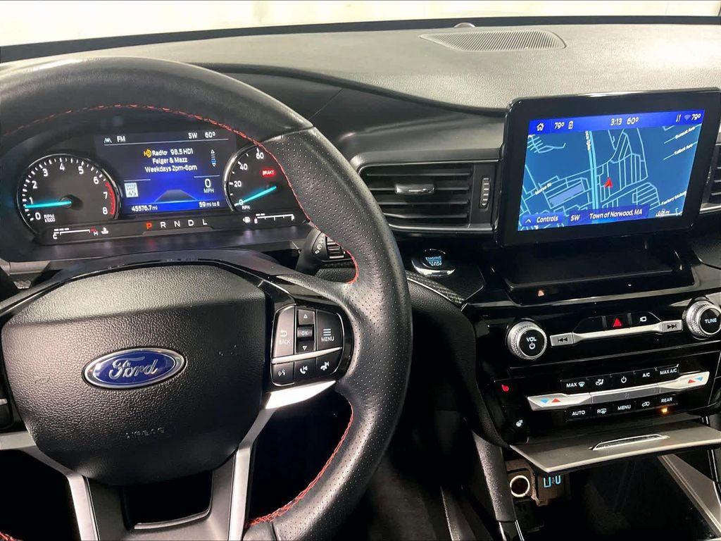used 2022 Ford Explorer car