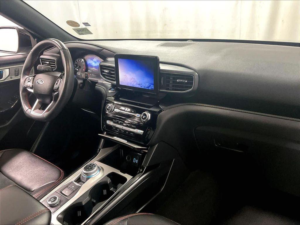 used 2022 Ford Explorer car