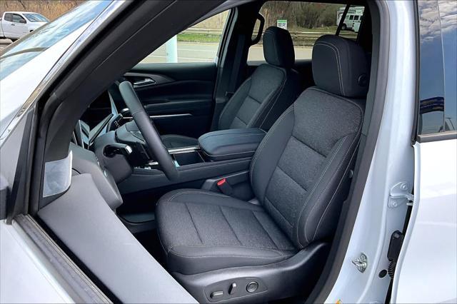 new 2025 Chevrolet Traverse car, priced at $45,045