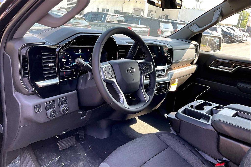 new 2025 Chevrolet Silverado 1500 car, priced at $46,655