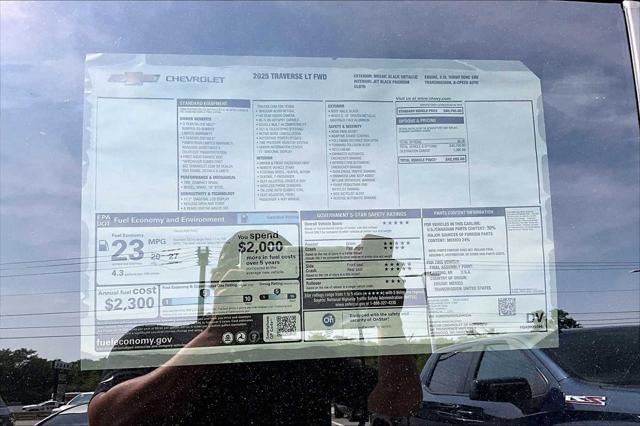 new 2025 Chevrolet Traverse car, priced at $41,095
