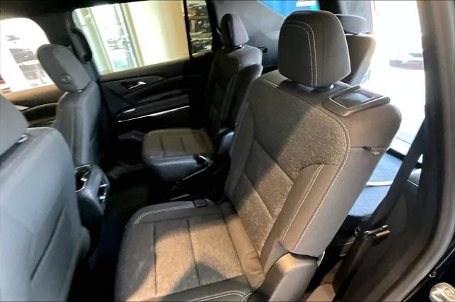 new 2025 Chevrolet Traverse car, priced at $41,095
