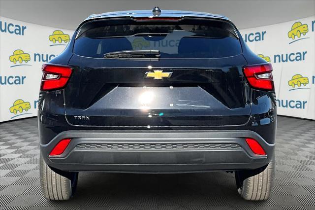 new 2025 Chevrolet Trax car, priced at $22,685