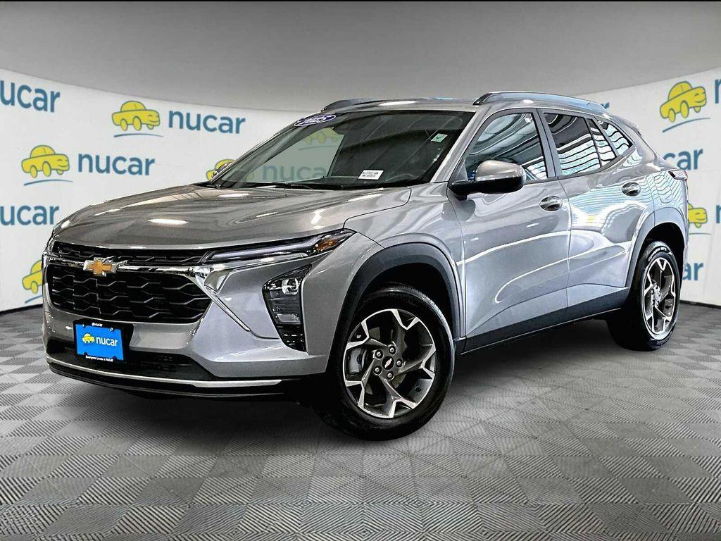 used 2025 Chevrolet Trax car, priced at $23,500