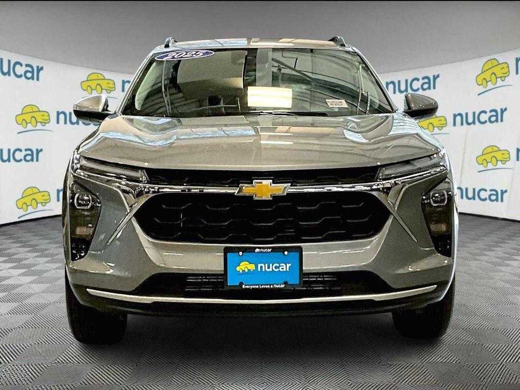 used 2025 Chevrolet Trax car, priced at $23,500