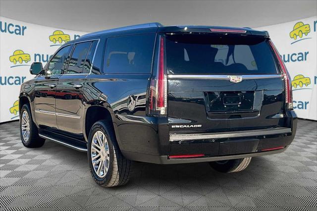 used 2020 Cadillac Escalade ESV car, priced at $35,900