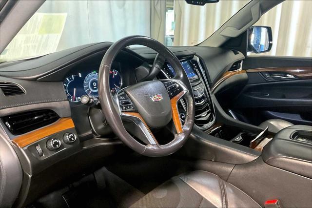 used 2020 Cadillac Escalade ESV car, priced at $35,900