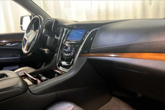 used 2020 Cadillac Escalade ESV car, priced at $35,900