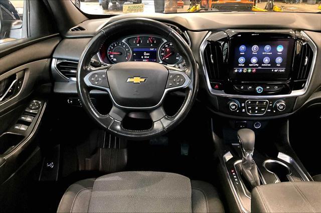 used 2022 Chevrolet Traverse car, priced at $27,900
