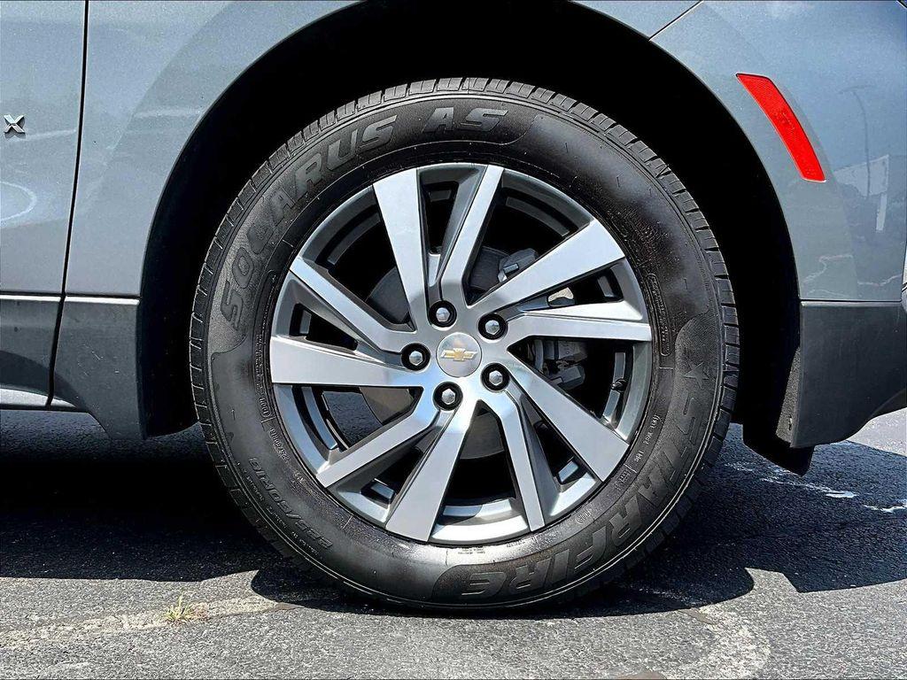 used 2023 Chevrolet Equinox car, priced at $21,700